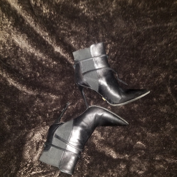 Boots - Picture 10 of 11